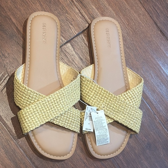 NWT! Size 10 Old Navy Women's Tan Sandals - Picture 8 of 8